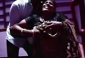 S. भारतीय चाची एक मालिश प्राप्त चालक के साथ भारी स्टील 2 के हास्य पोर्न