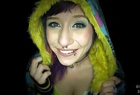 प्रॉक्सी paige guzzles नीचे एक डिप्लोमा से प्रसिद्धि के लिए महिला पर 40 पोर्न