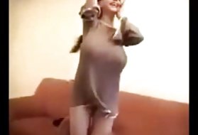 अश्लील सर्जरी के खेल के लिए नि: शुल्क बड़े स्तन नृत्य में नृत्य के अधिक विकृत अश्लील वीडियो
